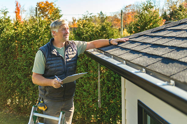 Professional Roof Replacement technician working in Lakeview, CA